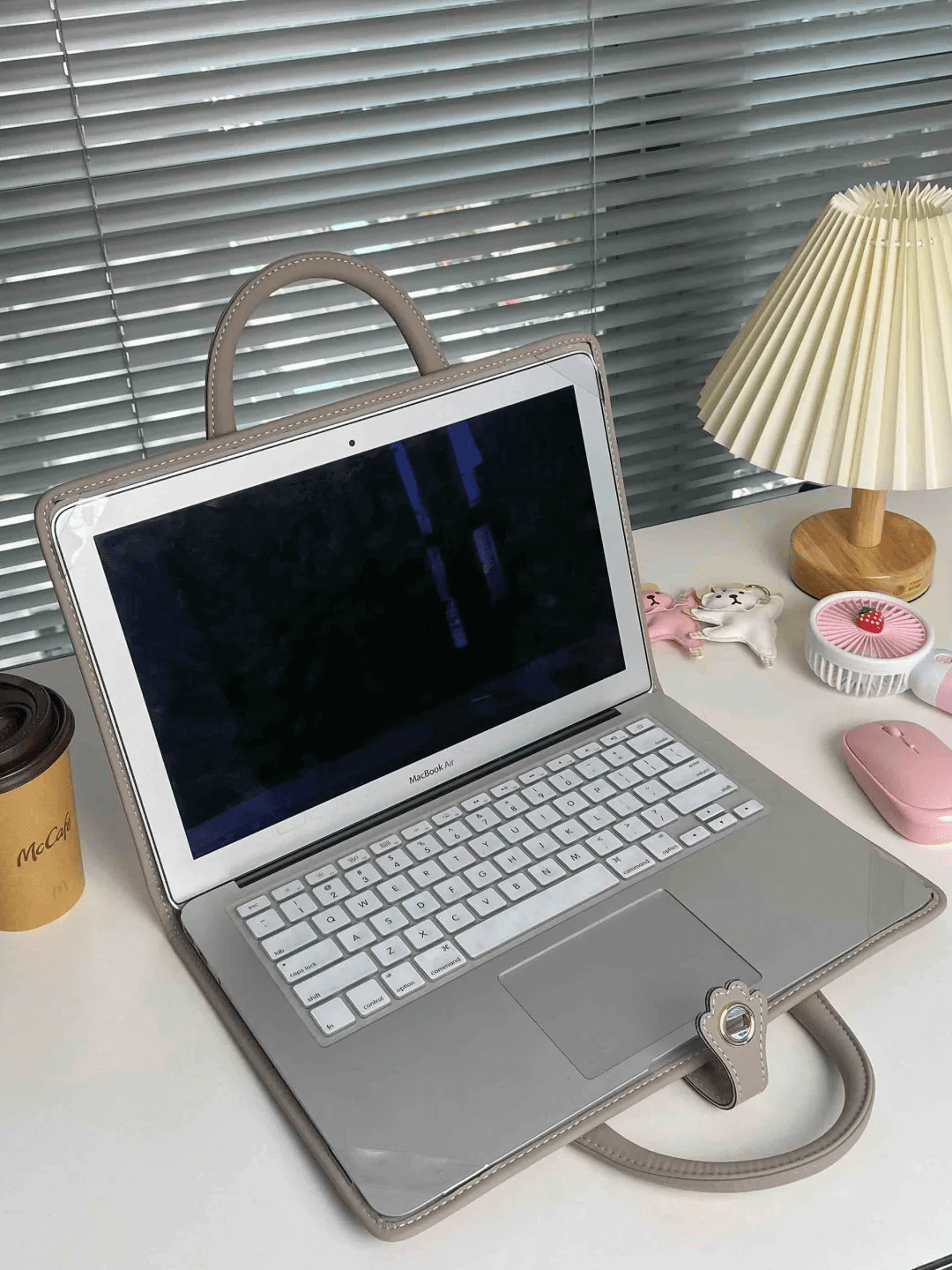 Look at the babies who have been looking for computer protective cases! 1 image 24